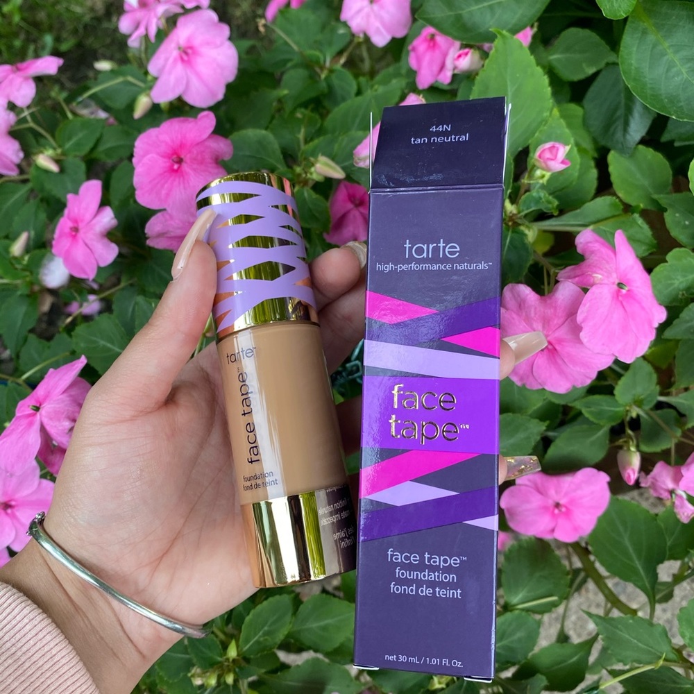 Trate Face Tape Foundation